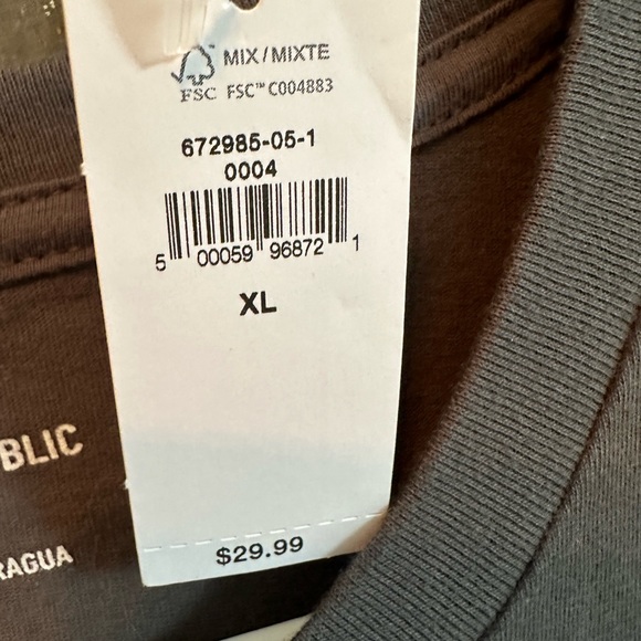 SOLD!! SOLD!! SOLD!! Men’s Size XL Banana Republic Short Sleeve T-Shirts - Picture 4 of 9